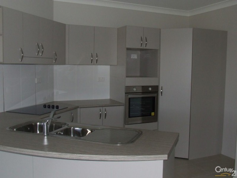 10 Rosaria Street, Burdell QLD 4818