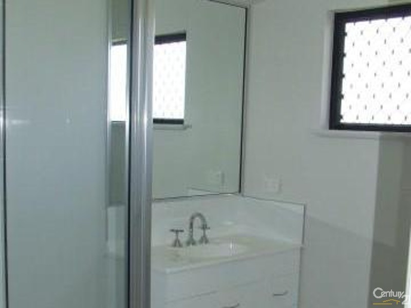 10 Rosaria Street, Burdell QLD 4818