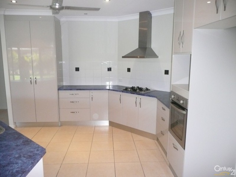 9 Colt Court, Kelso QLD 4815