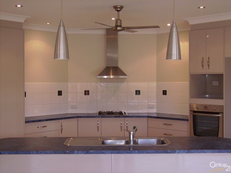 9 Colt Court, Kelso QLD 4815