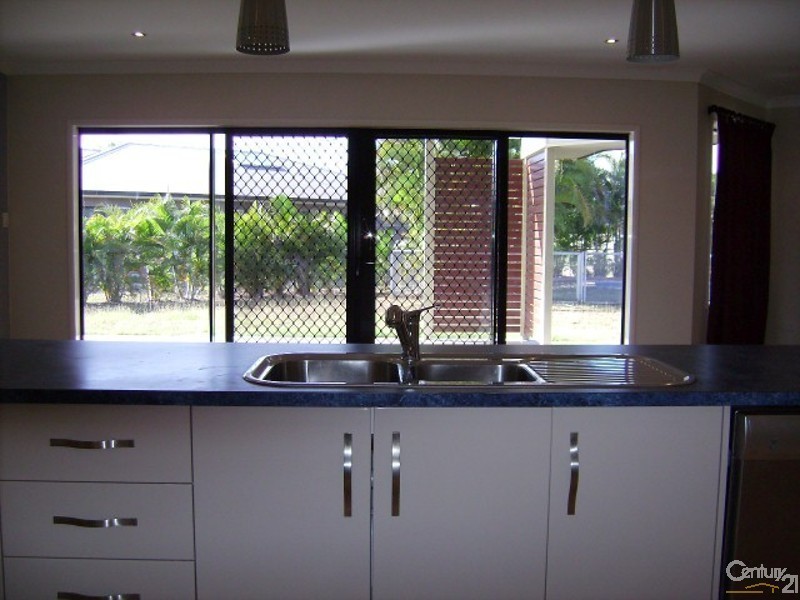 9 Colt Court, Kelso QLD 4815