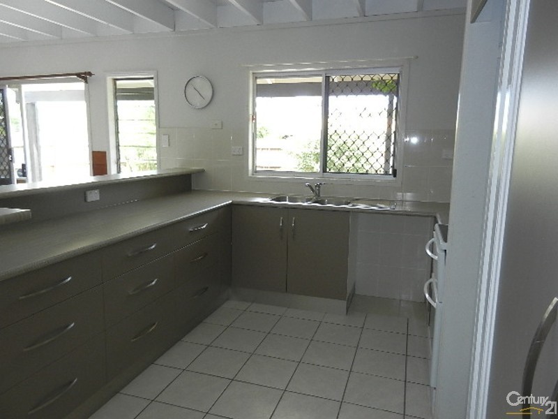5 Constance Drive, Kelso QLD 4815