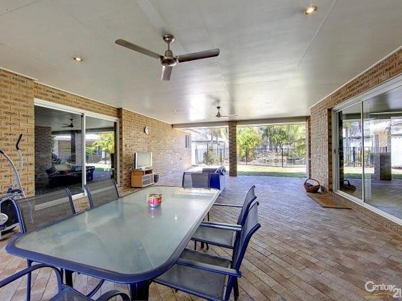 6 Birch Court, Bushland Beach QLD 4818