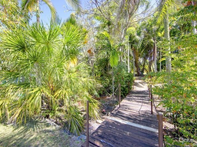 6 Birch Court, Bushland Beach QLD 4818