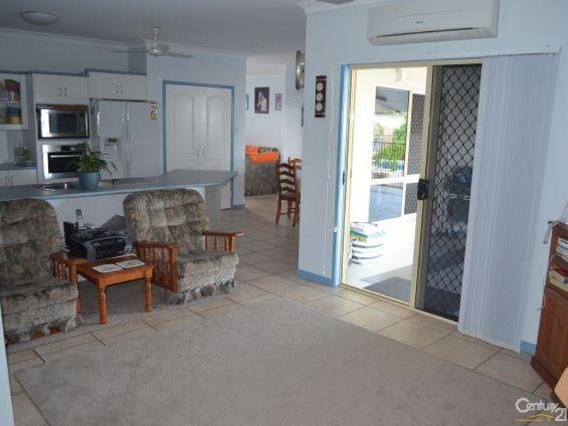 12 Loriston Road, Mount Low QLD 4818