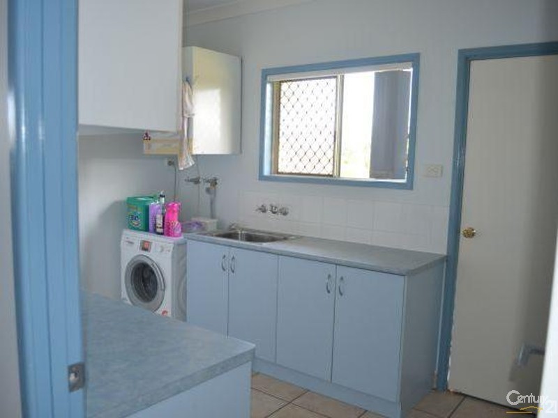 12 Loriston Road, Mount Low QLD 4818