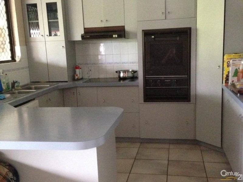 30 Cobham Crescent, Kirwan QLD 4817