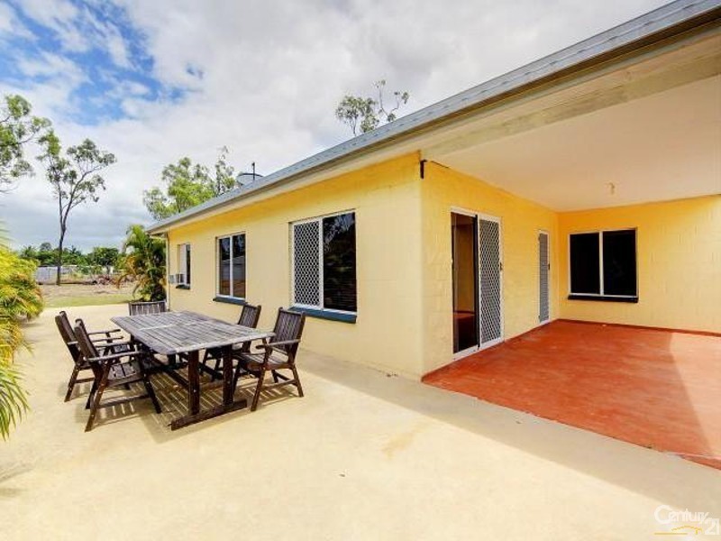 12 Joanne Street, Deeragun QLD 4818