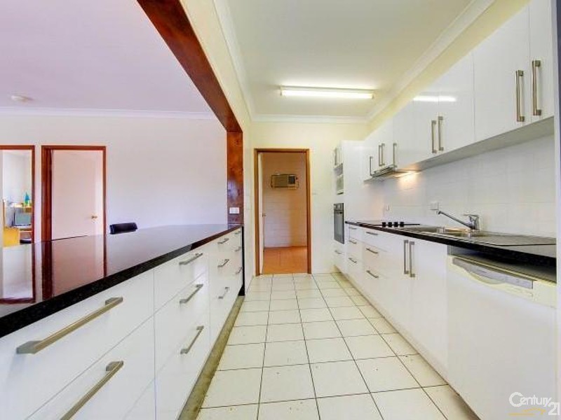 12 Joanne Street, Deeragun QLD 4818