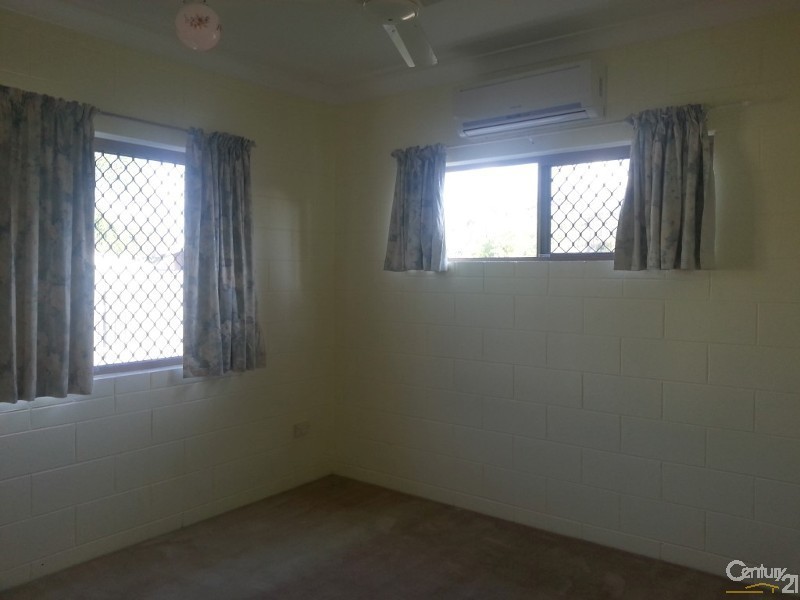 6 Lyndhurst Street, Mount Louisa QLD 4814