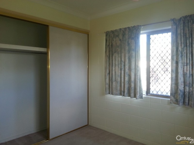 6 Lyndhurst Street, Mount Louisa QLD 4814