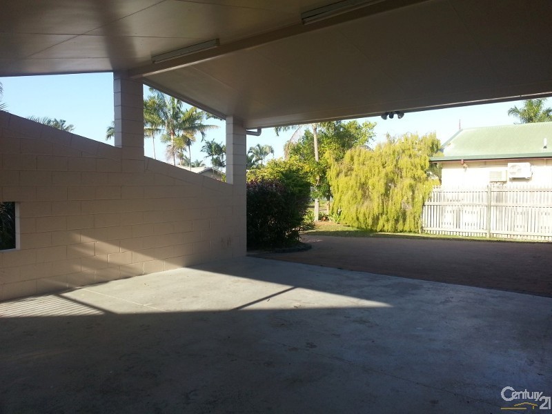 6 Lyndhurst Street, Mount Louisa QLD 4814