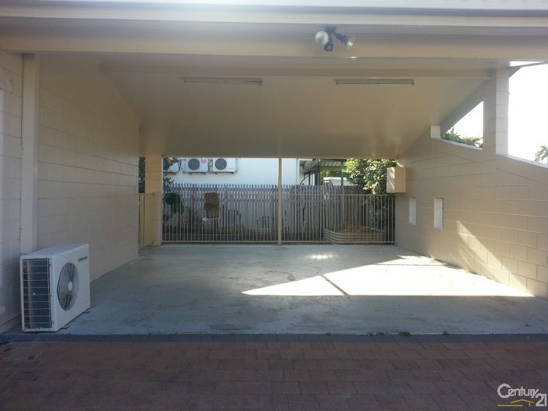 6 Lyndhurst Street, Mount Louisa QLD 4814