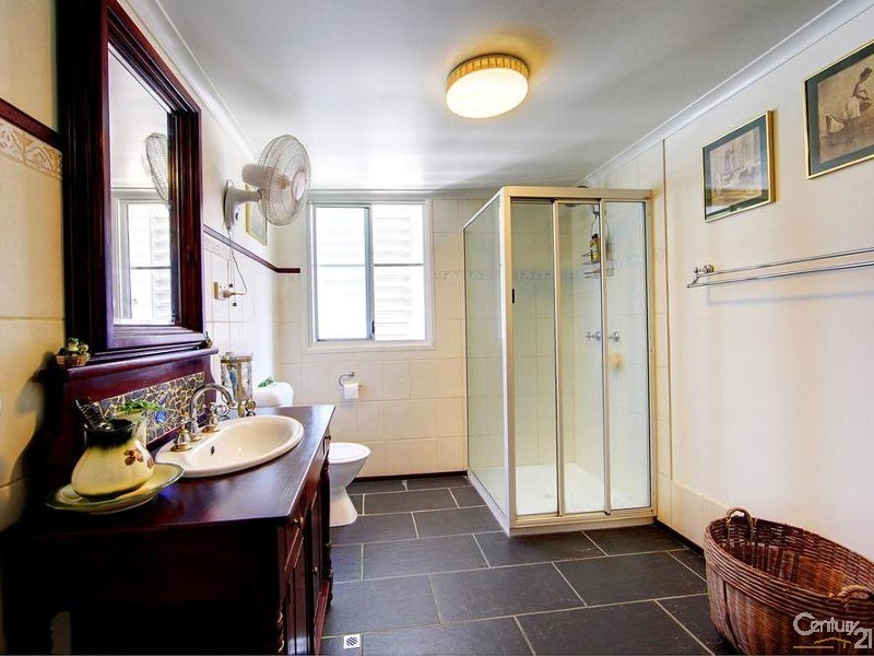 66 Ninth Avenue, Railway Estate QLD 4810