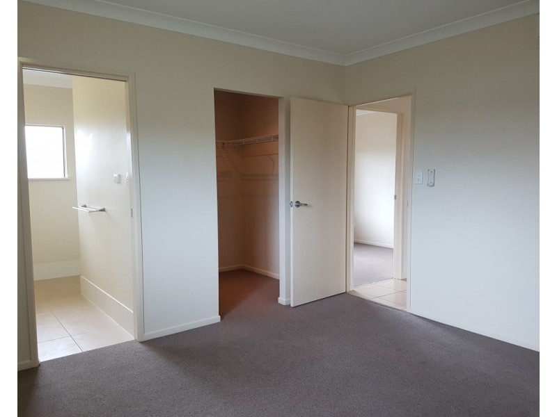 8 Armistice Street, Burdell QLD 4818