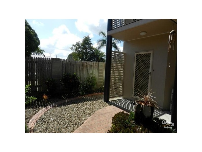 Pimlico QLD 4812