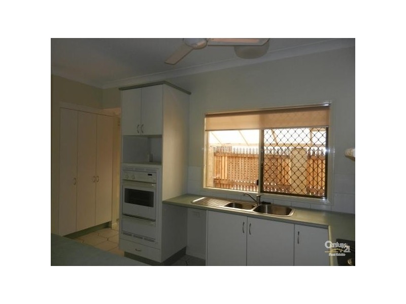 Pimlico QLD 4812