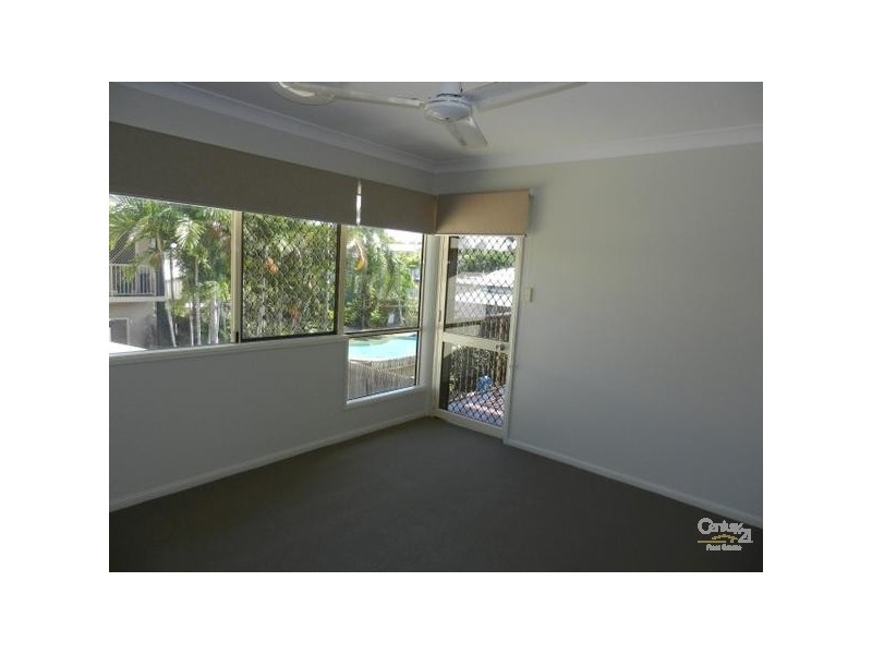 Pimlico QLD 4812