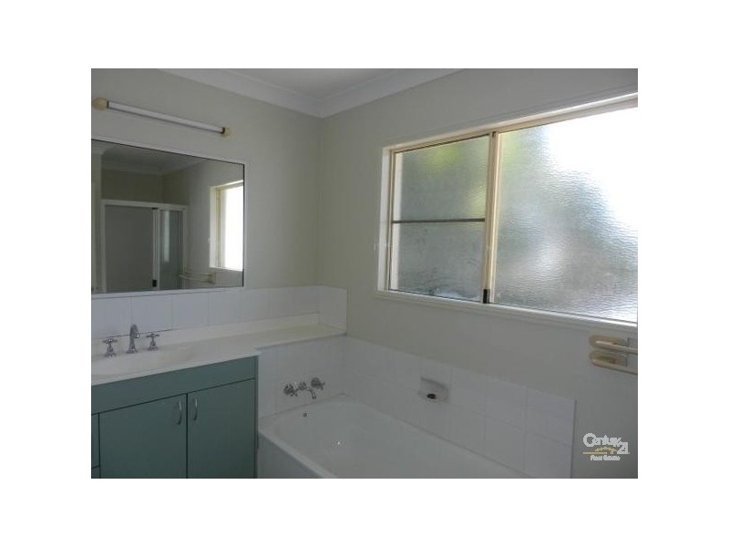 Pimlico QLD 4812