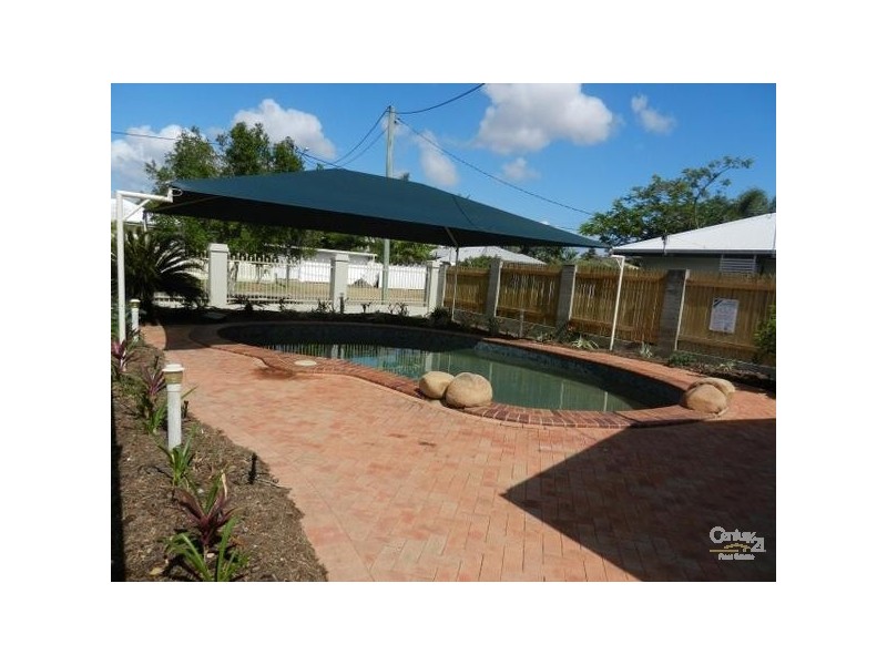 Pimlico QLD 4812