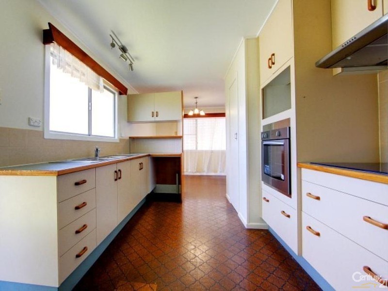 6 Gill Street, Kirwan QLD 4817