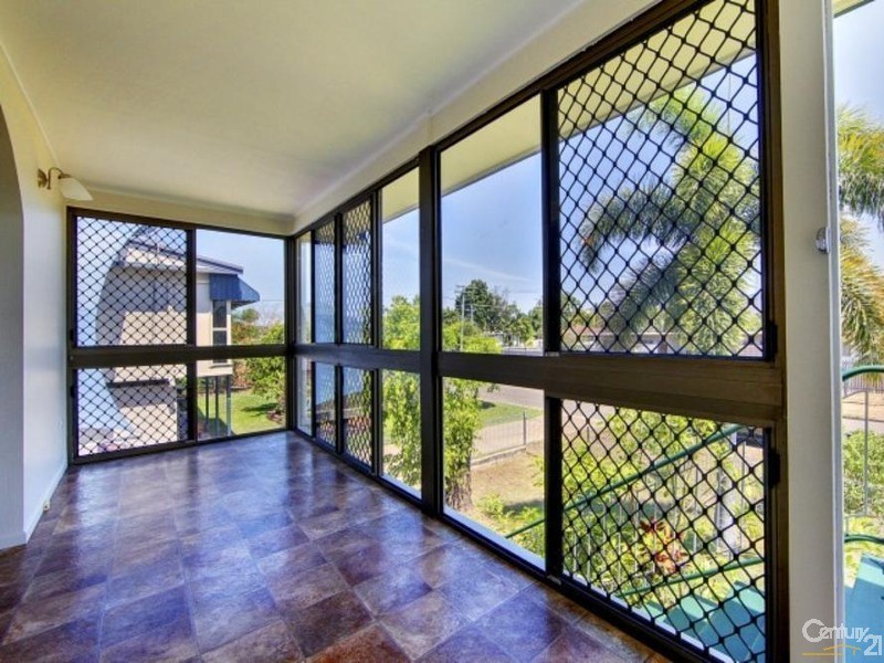 6 Gill Street, Kirwan QLD 4817