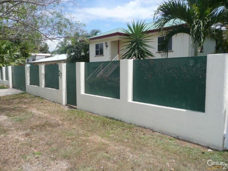 27 Deschamp Street, Gulliver QLD 4812