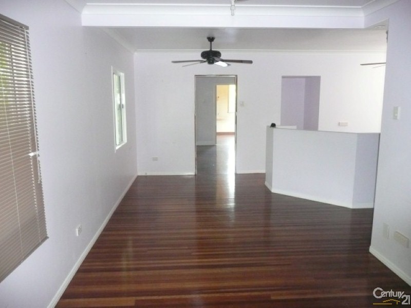 27 Deschamp Street, Gulliver QLD 4812