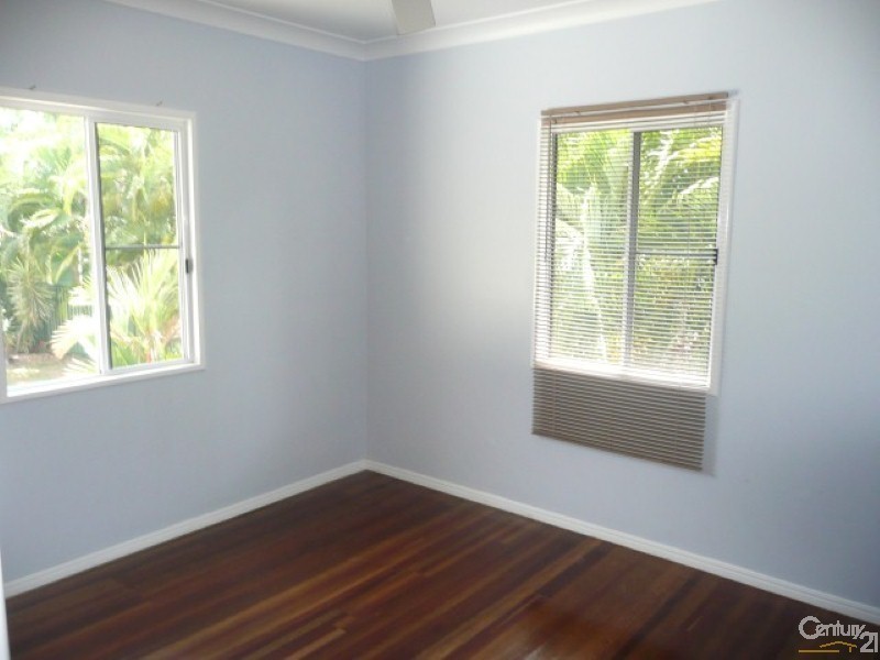 27 Deschamp Street, Gulliver QLD 4812