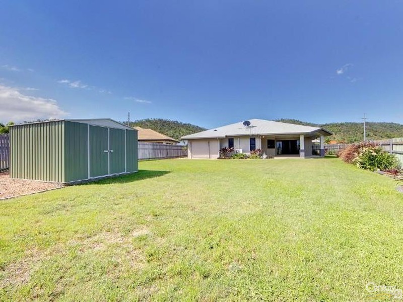 5 Crinum Way, Mount Louisa QLD 4814