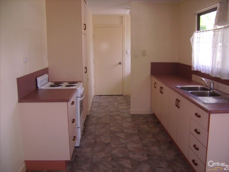 12 Garnet Street, Kelso QLD 4815