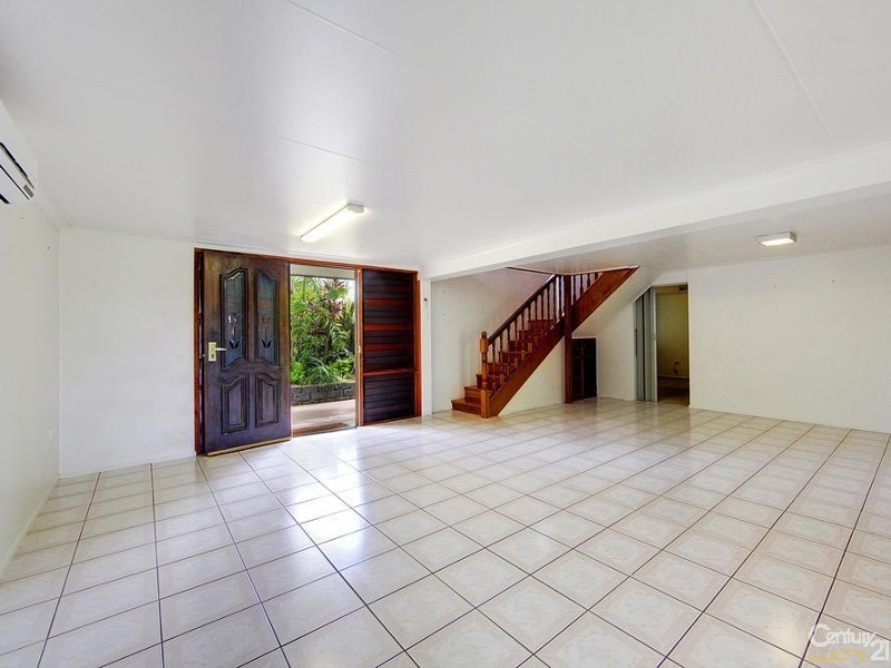 9 Bloom Ct, Cranbrook QLD 4814