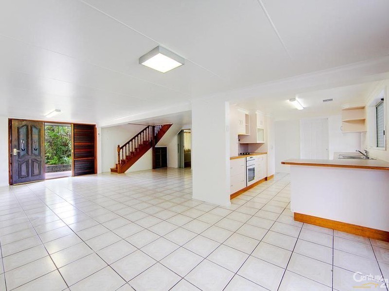 9 Bloom Ct, Cranbrook QLD 4814