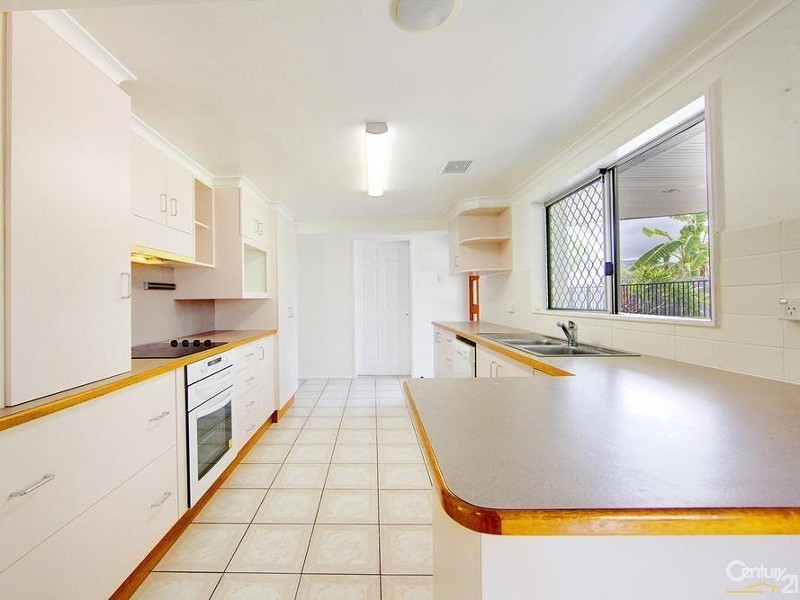 9 Bloom Ct, Cranbrook QLD 4814