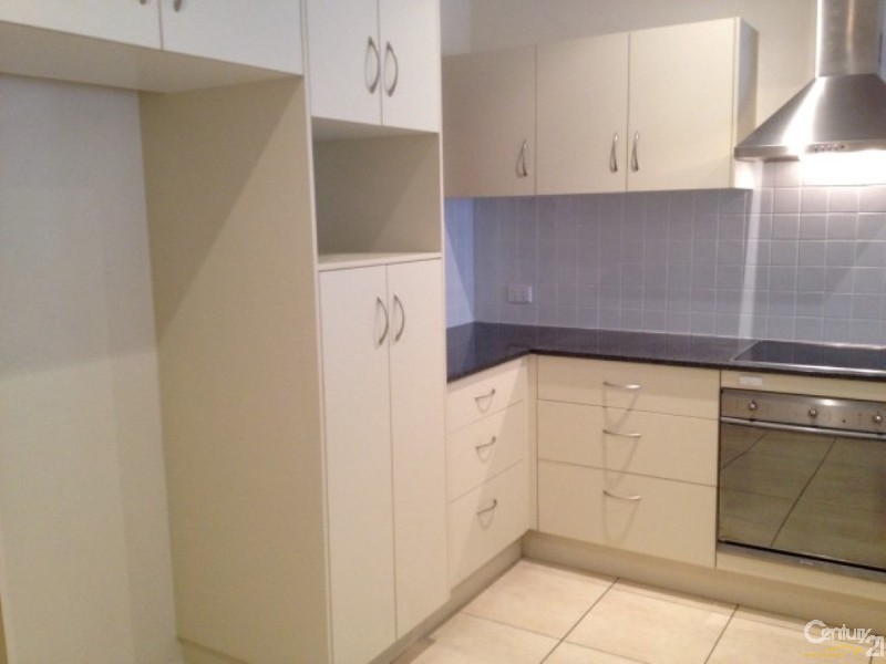 Pimlico QLD 4812