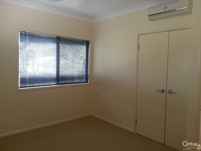 Pimlico QLD 4812