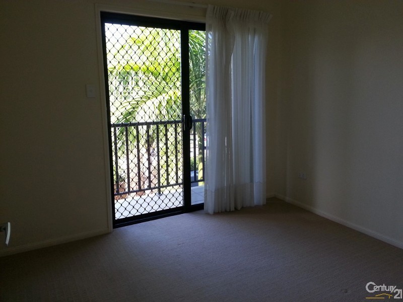 Pimlico QLD 4812