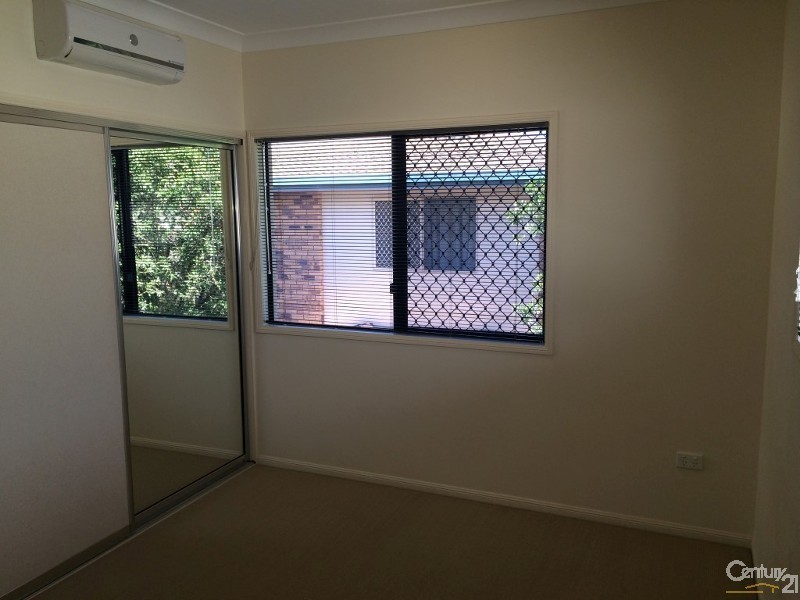 Pimlico QLD 4812