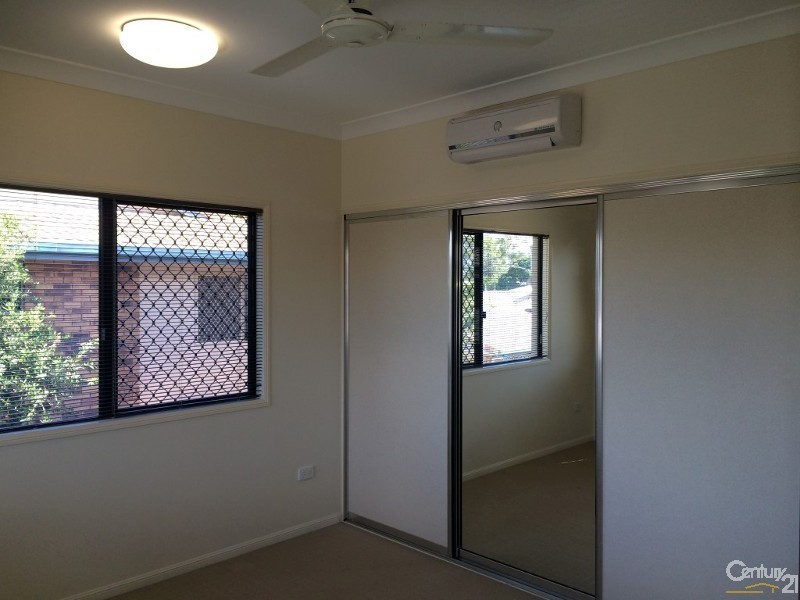 Pimlico QLD 4812