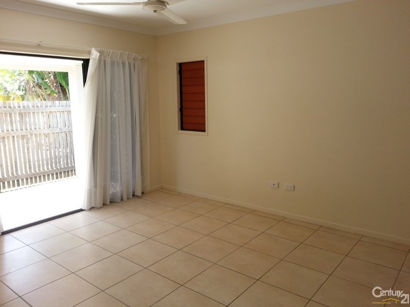 Pimlico QLD 4812
