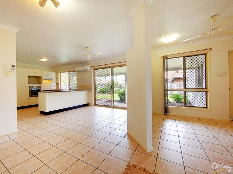 9 Lomond Street, Kirwan QLD 4817