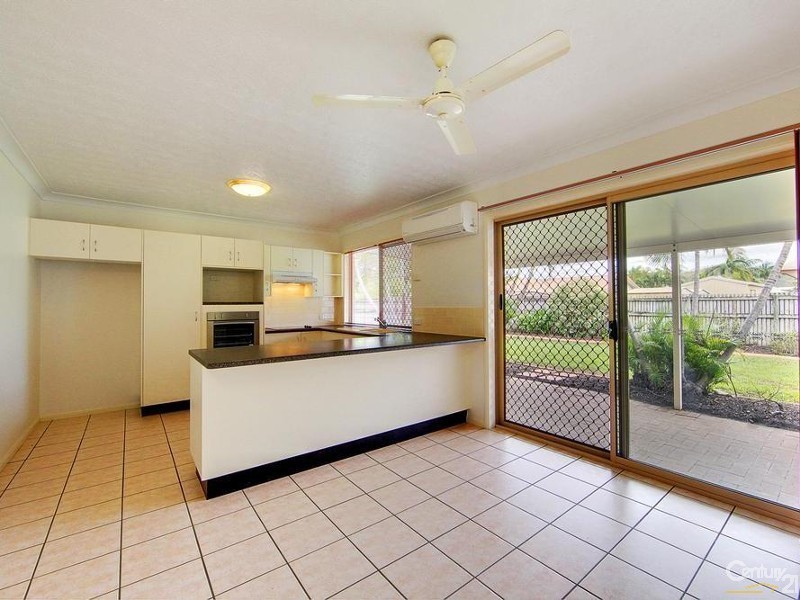 9 Lomond Street, Kirwan QLD 4817