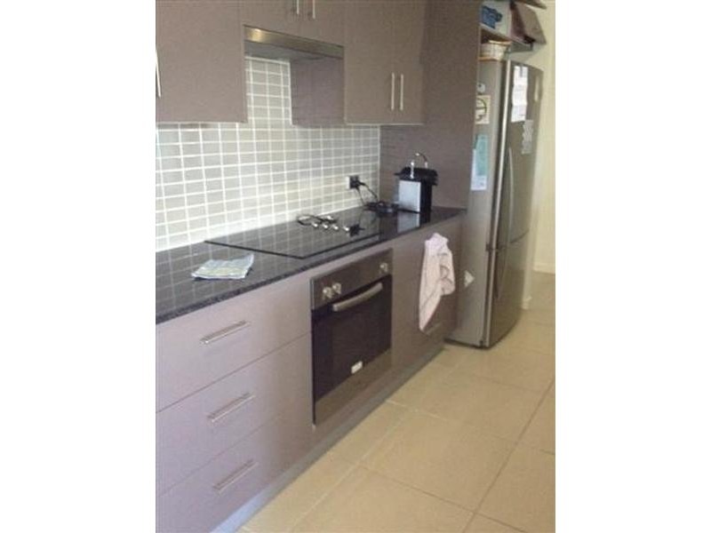 Bushland Beach QLD 4818