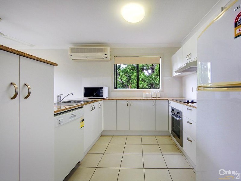 11/53 Kings Rd, Pimlico QLD 4812