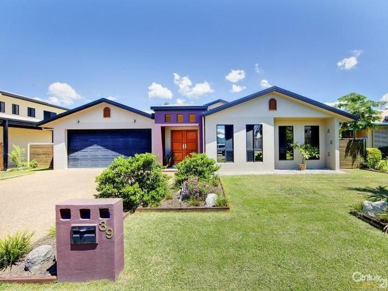 39 Waterview Drive, Bushland Beach QLD 4818