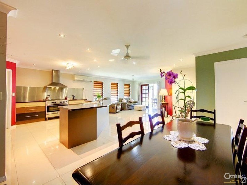 39 Waterview Drive, Bushland Beach QLD 4818
