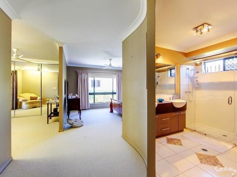 39 Waterview Drive, Bushland Beach QLD 4818