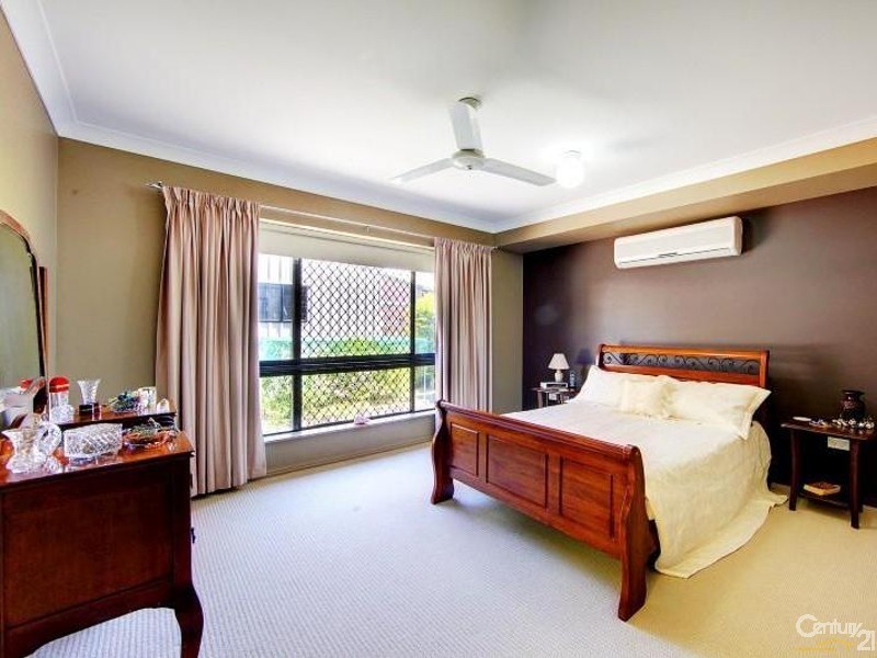 39 Waterview Drive, Bushland Beach QLD 4818