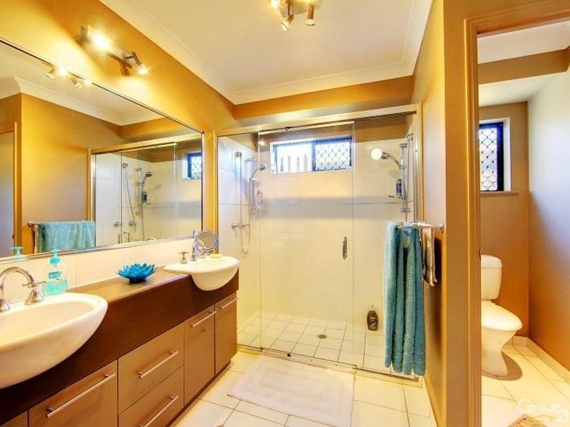 39 Waterview Drive, Bushland Beach QLD 4818