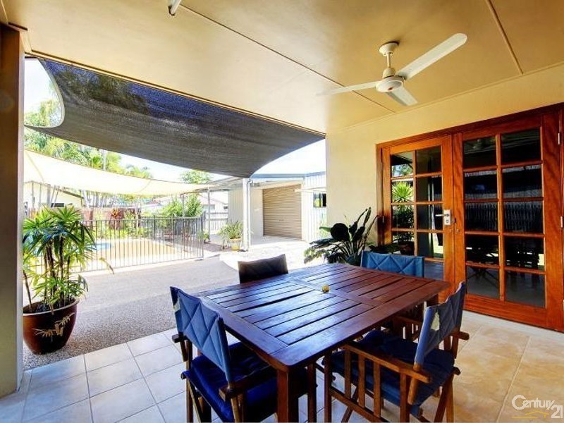 39 Waterview Drive, Bushland Beach QLD 4818